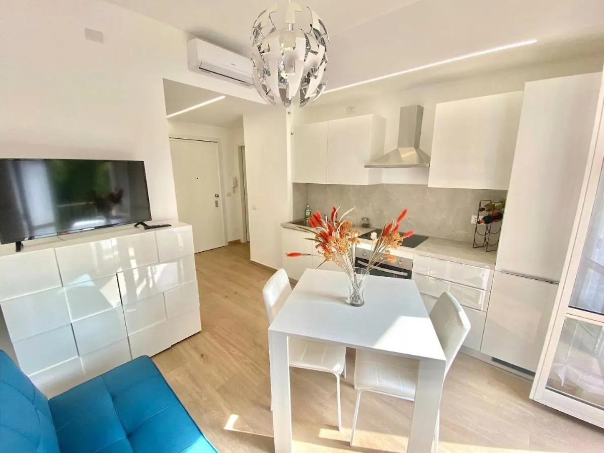 Federico'S House - Eleganza E Stile In Via Anselmo Da Baggio Apartment Milan